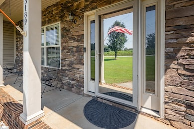 3189 E Gap Creek Rd, Greer, SC 29651 - photo 4