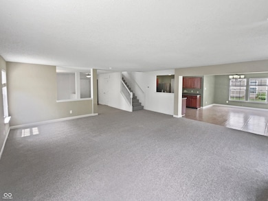 13947 Meadow Lake Dr, Fishers, IN 46038 - photo 3