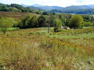 606 Mckinney Rd unit B, Burnsville, NC 28714 - photo 5