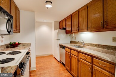 900 N Taylor St unit 516, Arlington, VA 22203 - photo 6