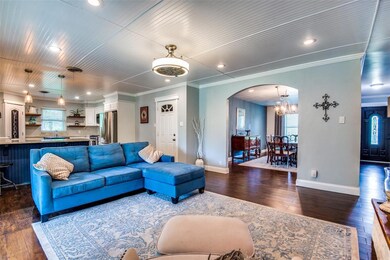 1119 Hillcrest St, Denton, TX 76201 - photo 3