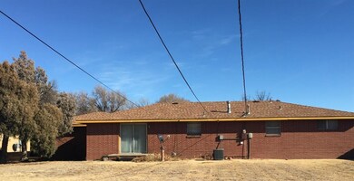 1207 S Madison St, Hugoton, KS 67951 - photo 2