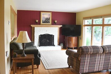 LIVING ROOM WITH VIEWS OF THE LAKE!