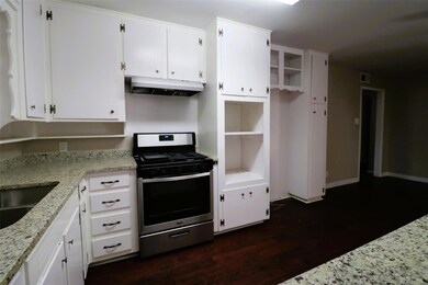 741 Bedford Ct W, Hurst, TX 76053 - photo 7