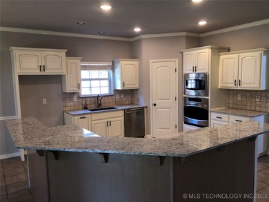 3920 W Utica St, Broken Arrow, OK 74011 - photo 7