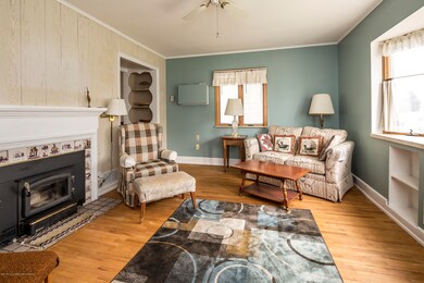 04_Living Room