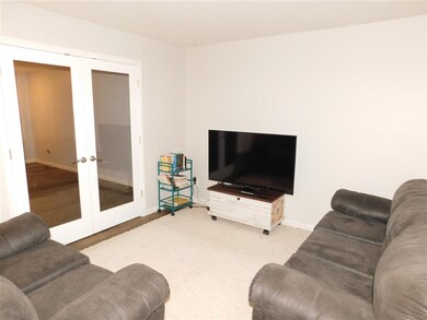 10066 Powers Dr, Newburgh, IN 47630 - photo 4