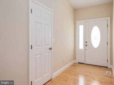 801 Broadcreek Dr, Stevensville, MD 21666 - photo 2