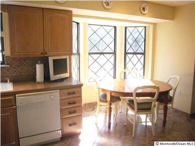 22 Windfall Ln, Marlboro, NJ 07746 - photo 3