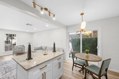 2012 Brun St unit A, Houston, TX 77019 - photo 5