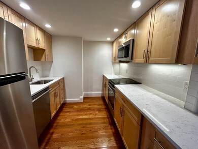 231 Beacon St unit 4, Boston, MA 02116 - photo 4