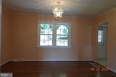 4924 King Solomon Dr, Annandale, VA 22003 - photo 6