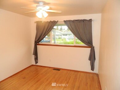 unlisted-address, Des Moines, WA 98198 - photo 6