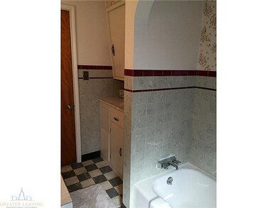 1320 Goodrich St, Lansing, MI 48910 - photo 7
