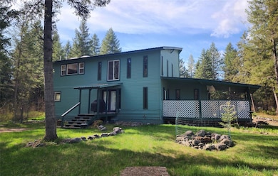 74 Cedar Creek Ext, Libby Montana 59923
Two parcels with 750+/_ Riverfront has a 26640 sqft 3/2 with shop & carport.