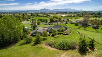 2209 Old Stage Rd, Central Point, OR 97502 - photo 3