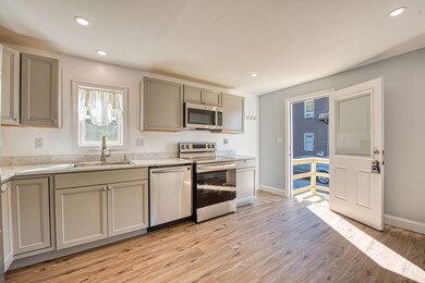 199 Howard St unit 1st Flr, Rockland, MA 02370 - photo 7