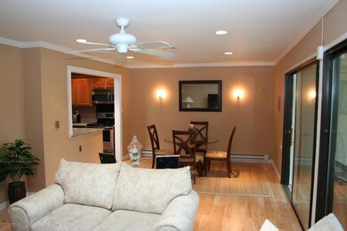 Dining rm