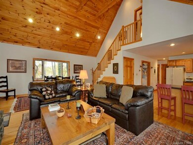Warm & Cozy Great Room