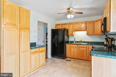 152 Broad Ave, Winchester, VA 22602 - photo 6