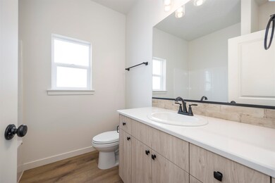 215 Schrute Rd, Prosser, WA 99350 - photo 5