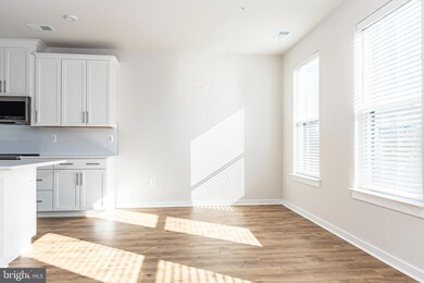 13639 Dulles Technology Dr unit 158, Herndon, VA 20171 - photo 6