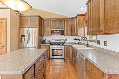 Enjoy A wonderful kitchen with stunning cabinets and stainless steel appliances