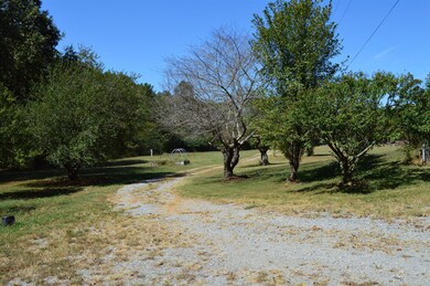 111 Scarborough Hollow Rd, Stewart, TN 37175 - photo 5