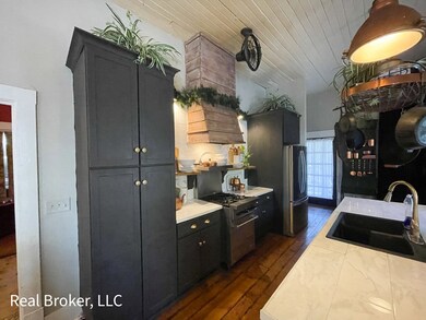 216 Bonaventure Rd, Thunderbolt, GA 31404 - photo 5