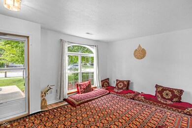 10082 Long Meadow Dr, Fishers, IN 46038 - photo 7