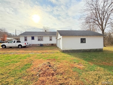 301 N Bogy, Pilot Knob, MO 63663 - photo 3