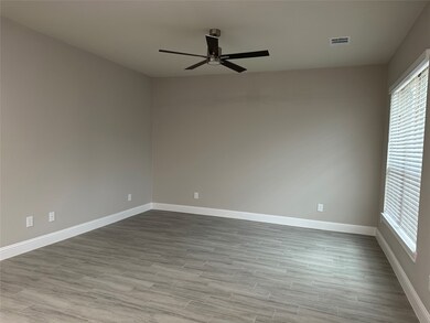2614 Appian Way unit 2602 B, Roman Forest, TX 77357 - photo 5