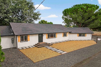 25256 Lee St, Los Molinos, CA 96055 - photo 3