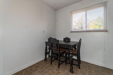 1528 Ridgewick Dr, Wickliffe, OH 44092 - photo 5