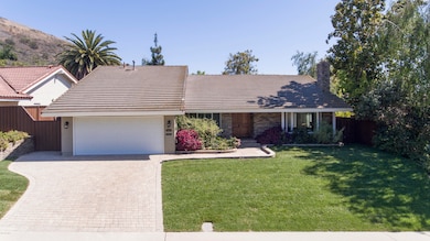 2968 Salmon River Cir, Westlake Village, CA 91362 - photo 2