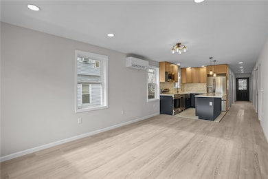 53 Comstock Ave, Providence, RI 02907 - photo 3