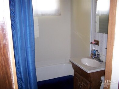 69 S Jackson St, Andrews, IN 46702 - photo 7