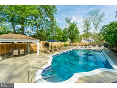 1370 Taylor Dr, Langhorne, PA 19047 - photo 3