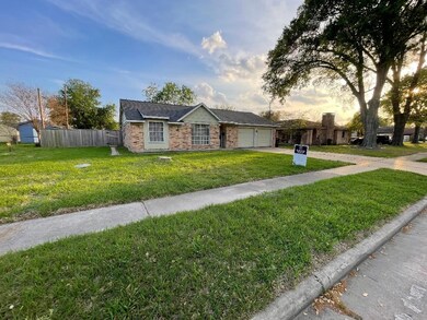 1023 Twinbrooke Dr, Houston, TX 77088 - photo 3