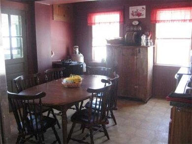 680 Burncoat St, Worcester, MA 01606 - photo 4