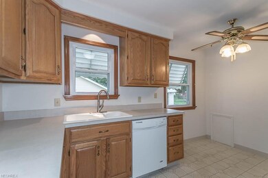 Kitchen with eat in area