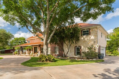 4010 Country Trails St, Alvin, TX 77511 - photo 6