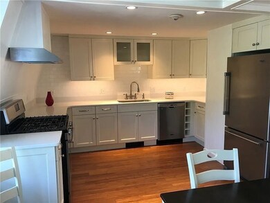 65 Merton Rd unit 6, Newport, RI 02840 - photo 4