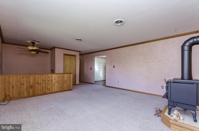 252 Iden Ln, Martinsburg, WV 25404 - photo 2