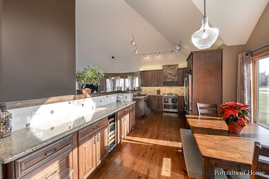 721 Young Ave unit 1, Batavia, IL 60510 - photo 2