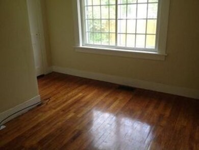 545 Huse Rd, Manchester, NH 03103 - photo 6