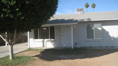 4854 W Berkeley 009