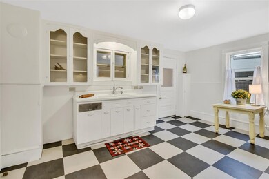 14 Walnut St, Burlington, VT 05401 - photo 7