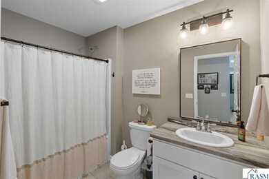 2004 Bluestem Dr, Mankato, MN 56001 - photo 7