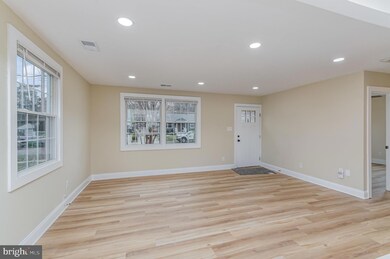 4105 Chestnut St, Fairfax, VA 22030 - photo 6